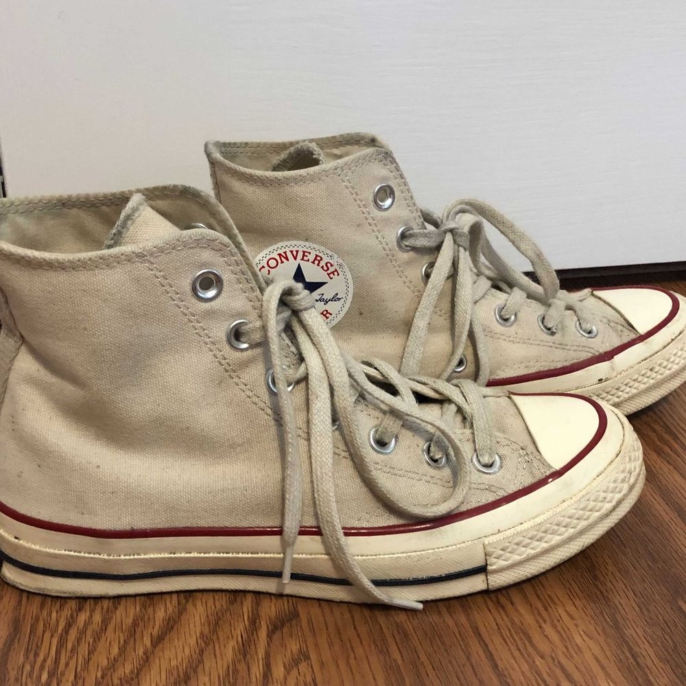 Vintage-Style Converse (used)